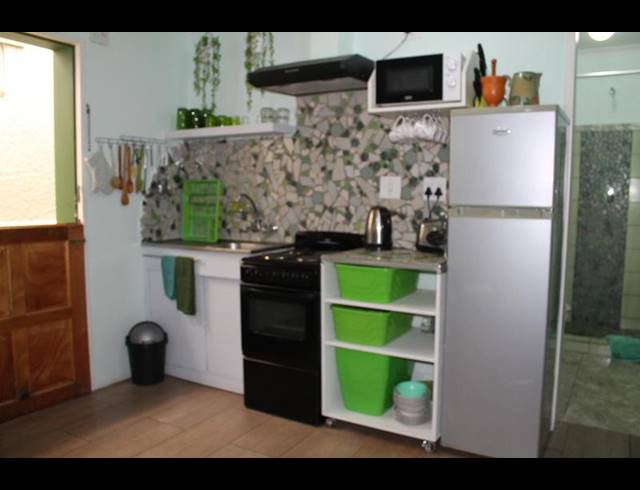 11 BEDROOM HOUSE FOR SALE IN KENSINGTON